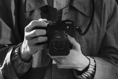Fujifilm GFX100RF - mellomformat i lomma